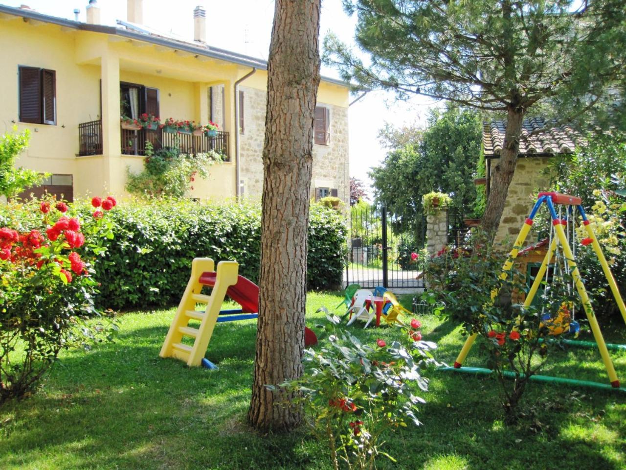 Agriturismo La Ginestrella Civitella D'Arna Zewnętrze zdjęcie